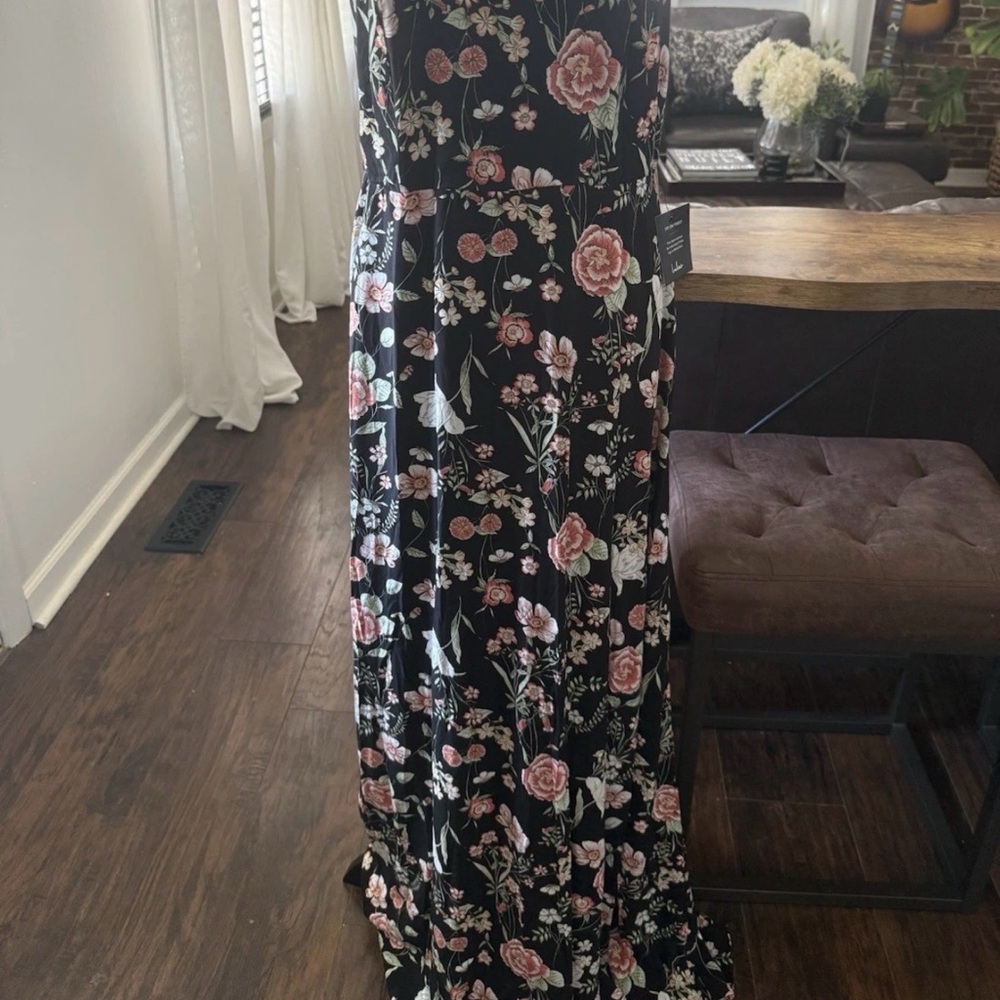NWT Lulu's Black Floral Maxi Dress - Picture 7 of 8